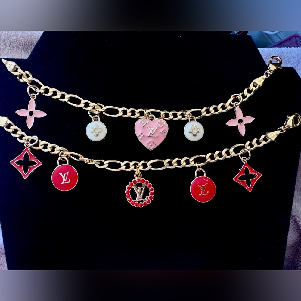 LOUIS VUITTON CHARM BRACELET